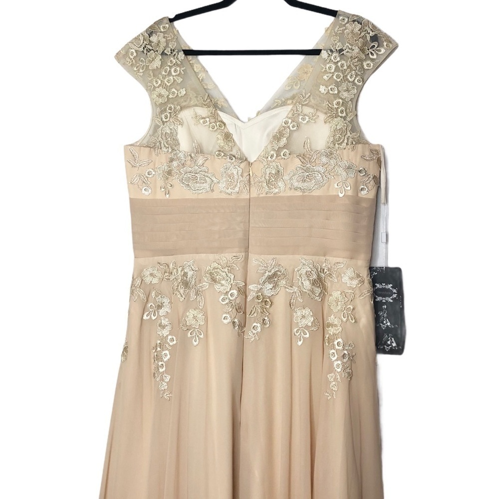 Dannifore Lace Appliqué Embellished Formal Dress - Picture 11 of 12